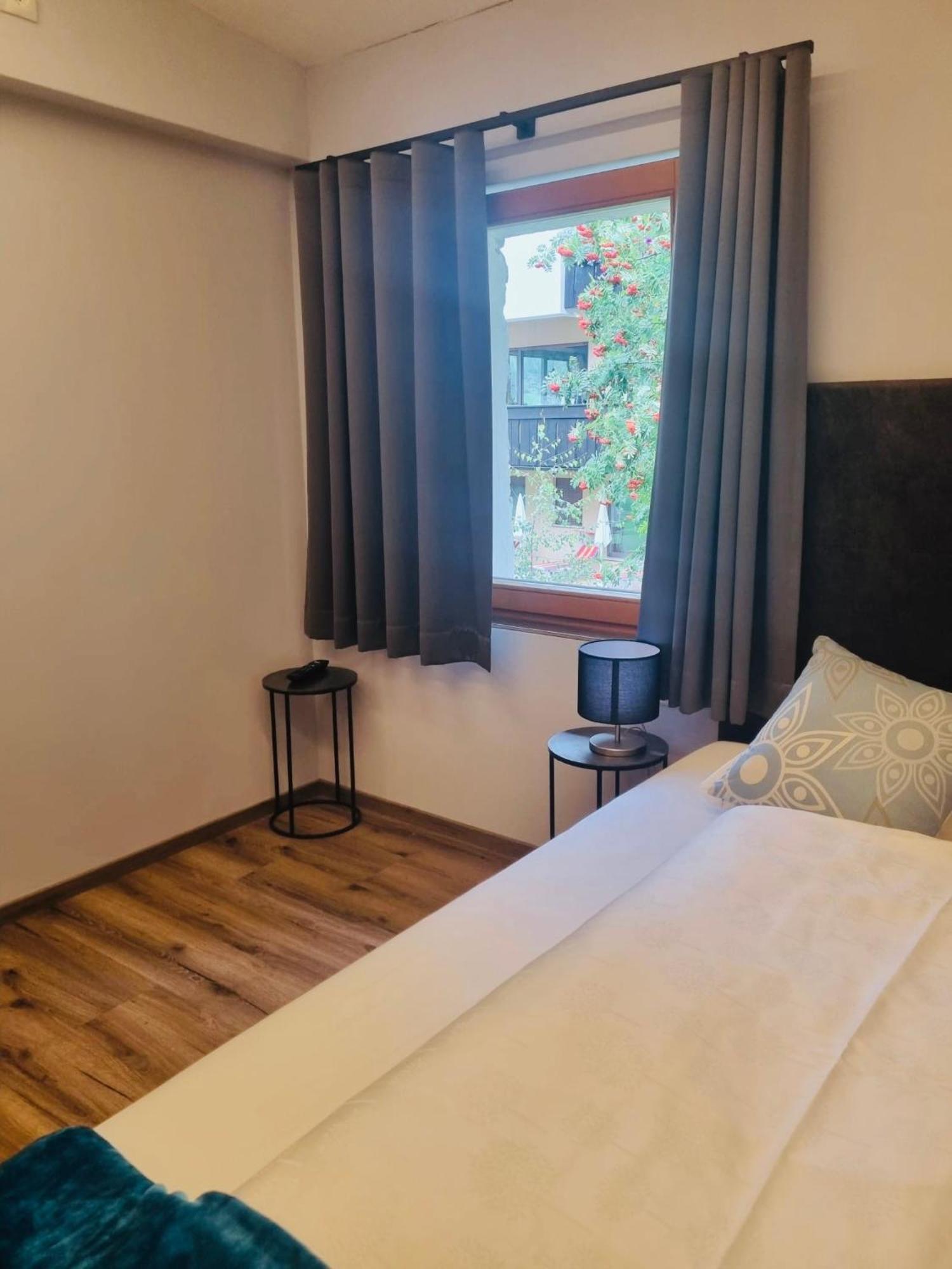 Glacier Rock Guesthouse Solda Kültér fotó